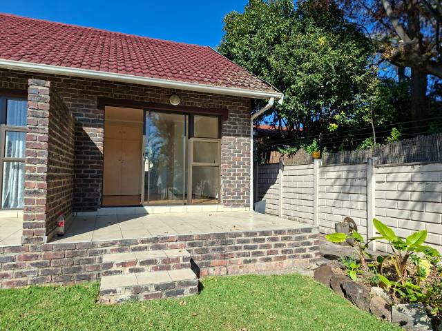 1 Bedroom Studio Apartment To Let in Wendywood