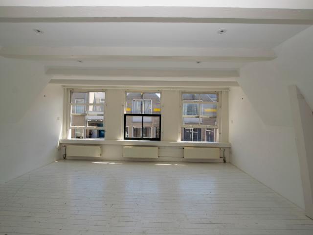 1 bedroom studio perfect central location