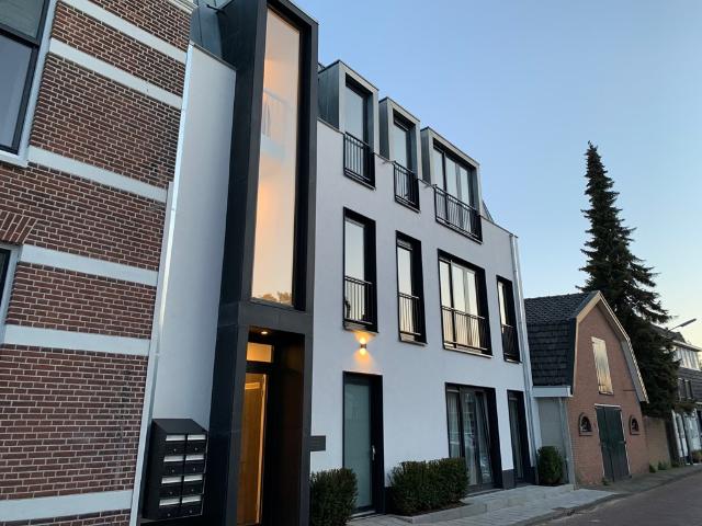 1 bedroom Surface Area: 61m2 Furnished