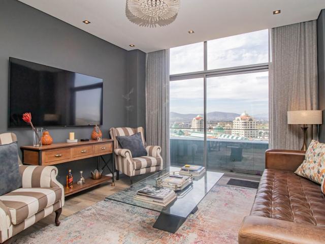 1 Bedroom Penthouse in Century City