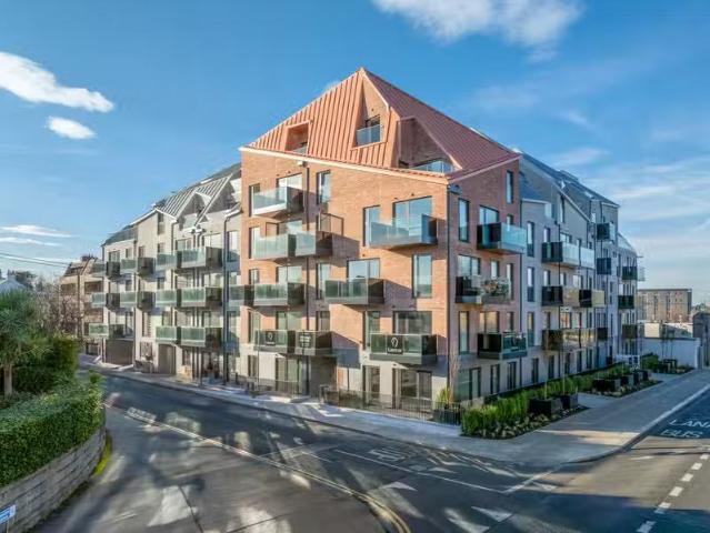 1 Bedroom Penthouse, 143 Merrion Road, Ballsbridge, 1 Bedroom.