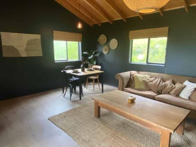 1 Bedroom Rustic Cabin #2