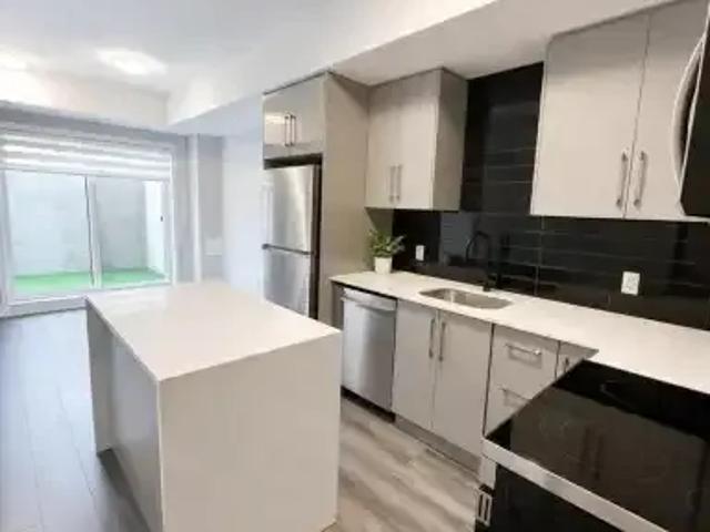 1 Bedroom Townhouse Niagara Falls ON LS101090272