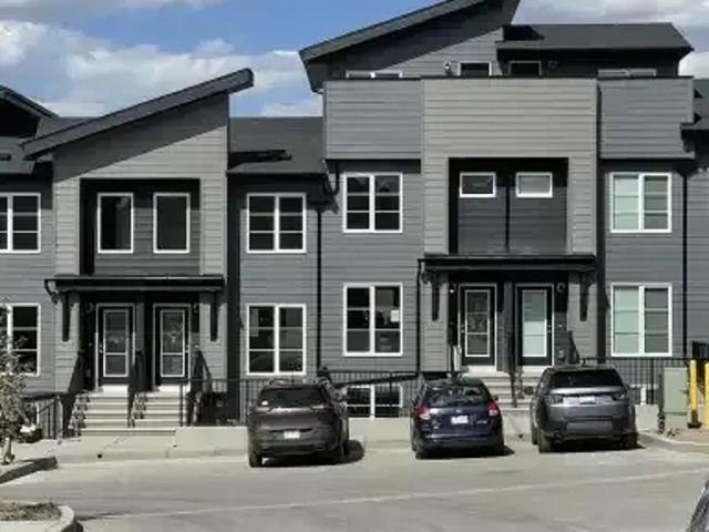1 Bedroom Townhouse Calgary AB 105023187