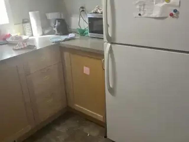1 Bedroom Townhouse Calgary AB 102339026