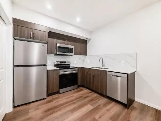 1 Bedroom Townhouse Edmonton AB 104181871