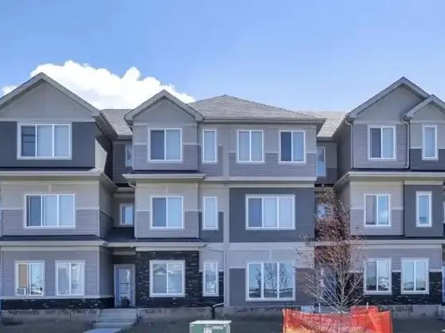 1 Bedroom Townhouse Edmonton AB 104875937
