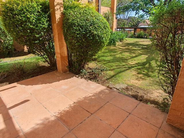 1 Bedroom Townhouse For Sale in Sundowner