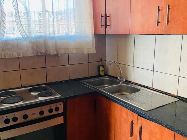 1 Bedroom Townhouse For Sale in Vanderbijlpark CE 1
