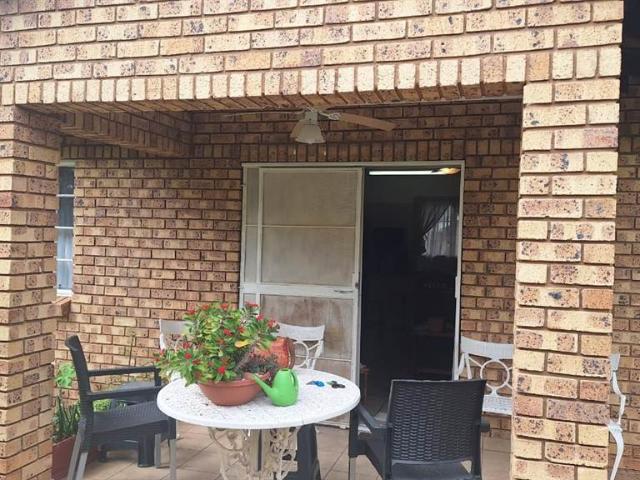 1 Bedroom Townhouse in Bela Warmbaths