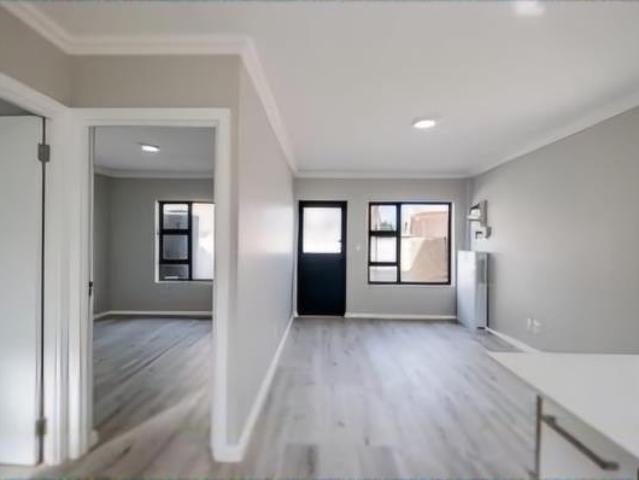 1 Bedroom Townhouse in C Place