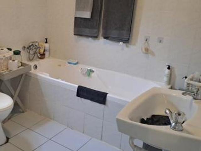 1 Bedroom Townhouse in Duynefontein