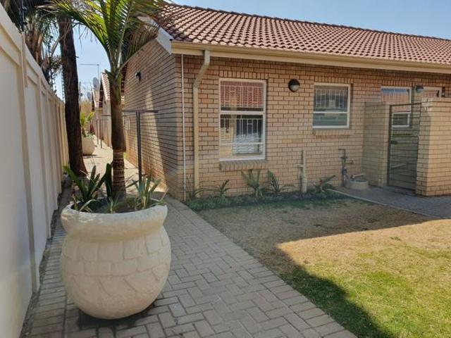 1 Bedroom Townhouse in Eveleigh