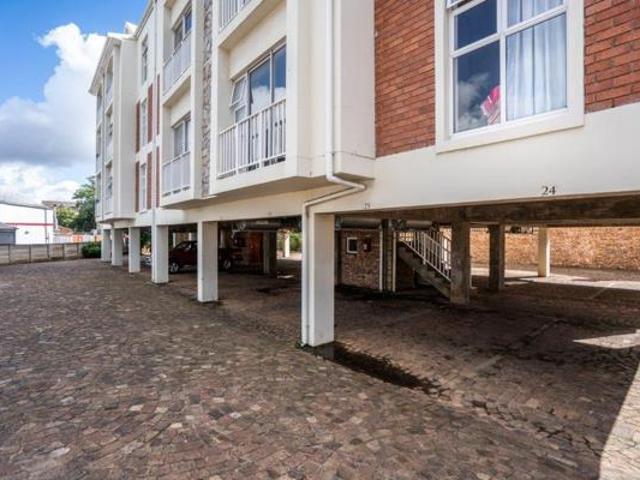 1 Bedroom Townhouse in Grahamstown Makhanda Central