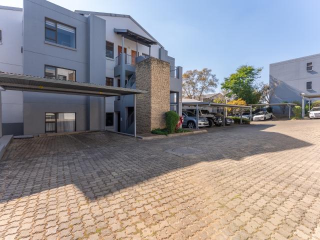 1 Bedroom Townhouse in Greenstone Hill