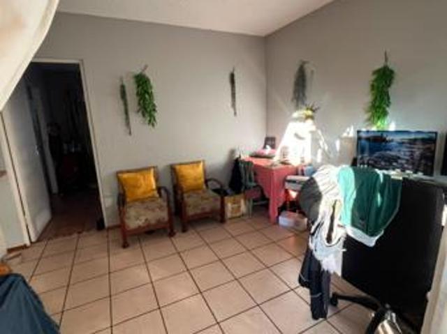 1 Bedroom Townhouse in Hennopspark