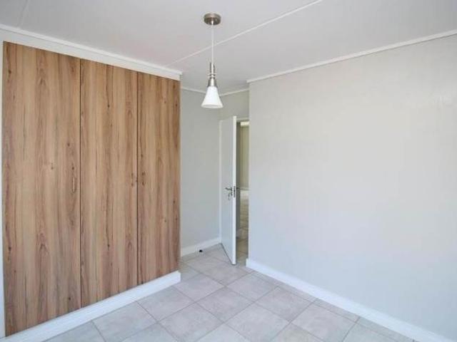 1 Bedroom Townhouse in Linbro Park