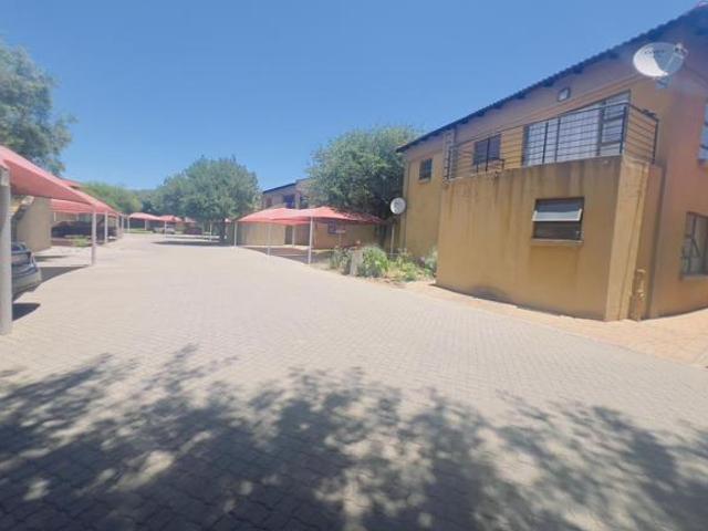 1 Bedroom Townhouse in Penina Park