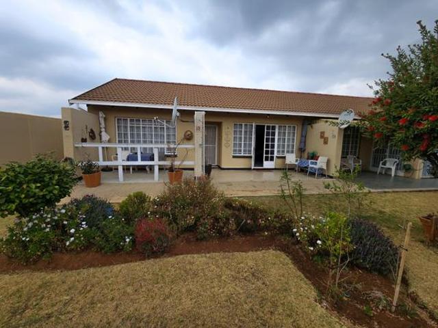 1 Bedroom Townhouse in Randpoort