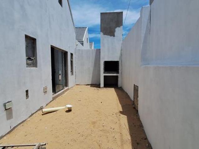 1 Bedroom Townhouse in Velddrif