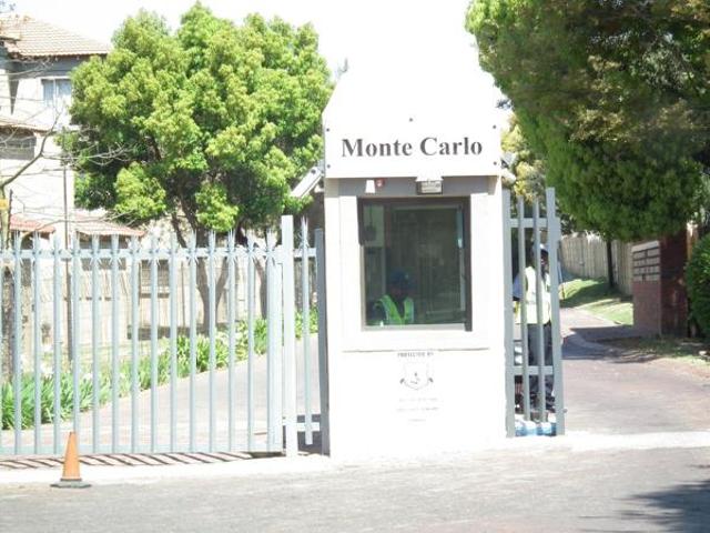 1 Bedroom Townhouse in Weltevreden Park