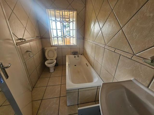 1 Bedroom Townhouse in White River Central
