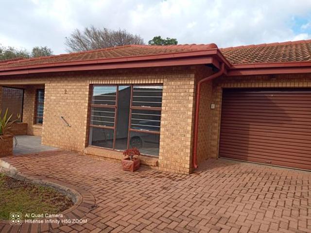 1 Bedroom Townhouse in Wilro Park