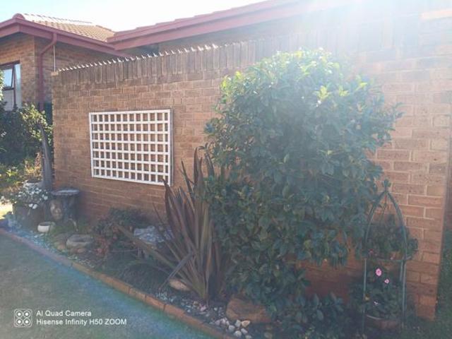 1 Bedroom Townhouse in Wilro Park