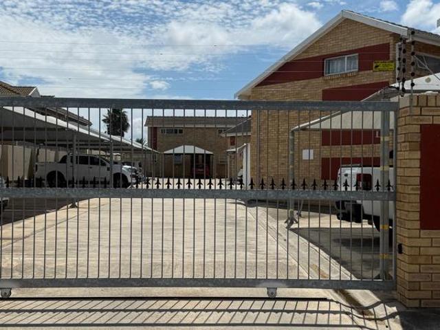 1 Bedroom Townhouse in Windsor Park