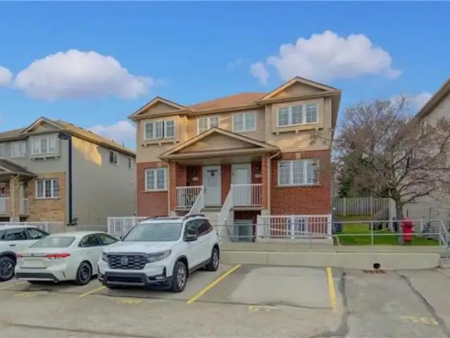 1 Bedroom Townhouse Kitchener ON 101217180