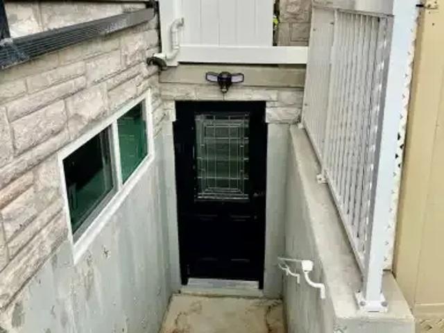 1 Bedroom Townhouse Richmond Hill ON 104824694