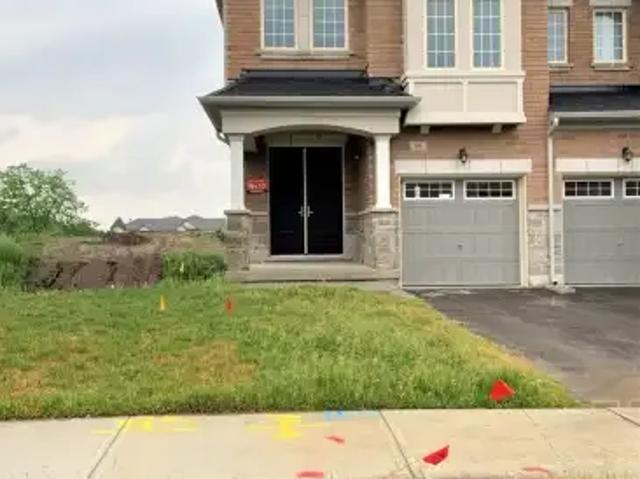 1 Bedroom Townhouse Richmond Hill ON LS101186340