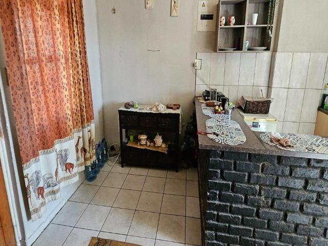 1 Bedroom townhouse sectional for sale in Albertville, Johannesburg