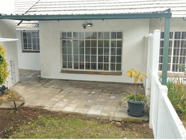 1 Bedroom Townhouse To Let in Parktown North