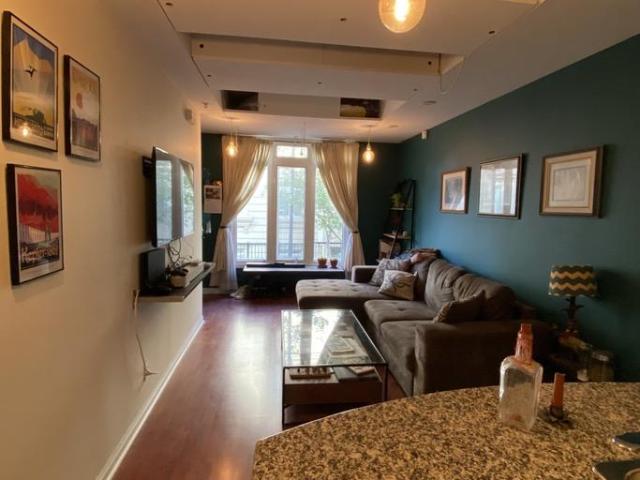 1 Bedroom Townhouse Toronto ON 104178085