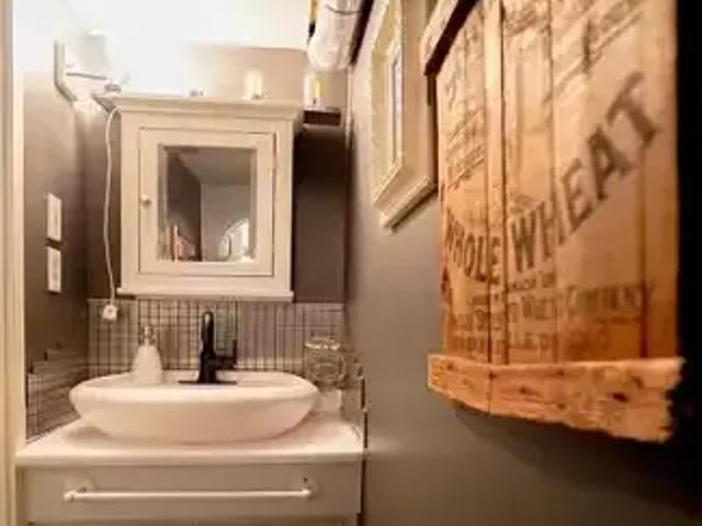 1 Bedroom Townhouse Toronto ON 104957488