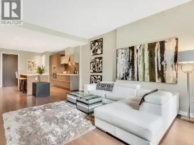 1 Bedroom Townhouse Vancouver BC 102915352