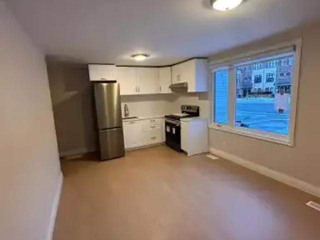 1 Bedroom Townhouse Vaughan ON LS100444479