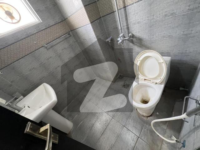 1 Bedroom Unfurnished Apartment Available For Rent For Families Only Capital Residencia