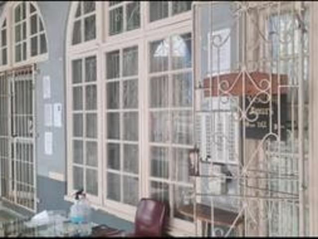 1 bedroom unit in pioneer lodge, sou.