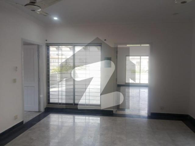 1 Beds 4 Marla Good Location Apartment For Rent In DHA Phase 8 Lahore. DHA Phase 8