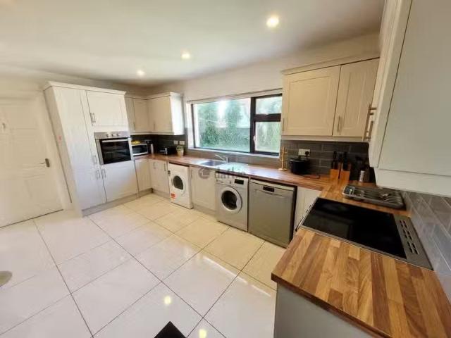 1 Beechwood Park, Ballybane, Mervue, Co. Galway is for rent