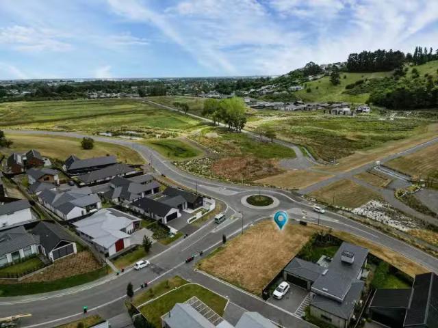 1 Betty Roberts Lane, Cracroft, Christchurch City