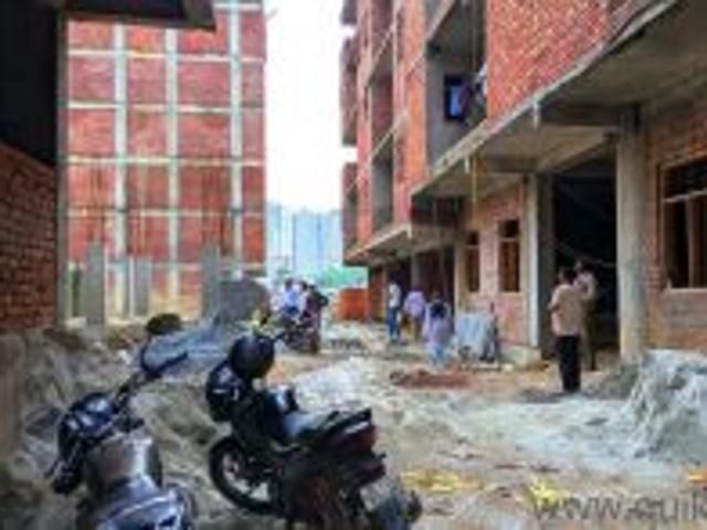 1 BHK 700 Sq. Ft Apartment for Sale in Sector 44, Noida