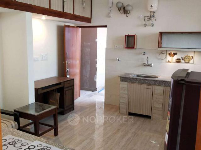 1 BHK Villa In Rwa for Rent In Sector 9a, Sector 9