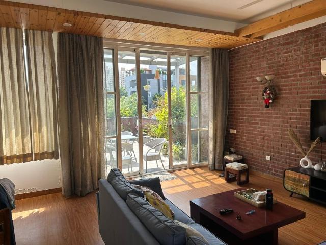 1 BHK Villa in Sector 50 for rent Gurgaon. The reference number is 20428489