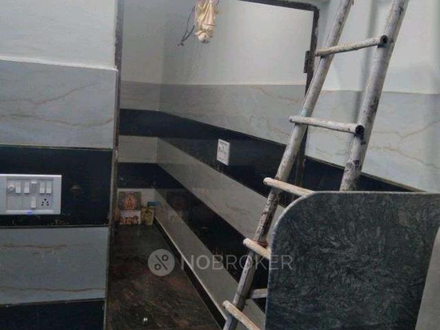 1 BHK Villa In Shakurpur for Rent In Shakurpur