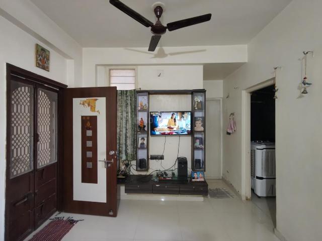 1 BHK Apartment in Chandkheda for resale Ahmedabad. The reference number is 20878968