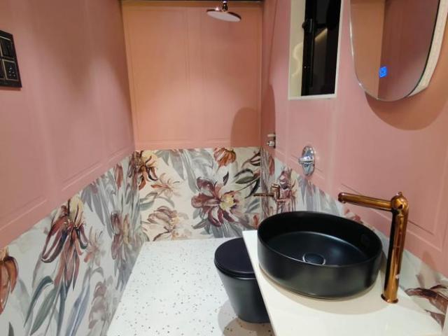 1 BHK Apartment in Chembur for resale Mumbai. The reference number is 20038224