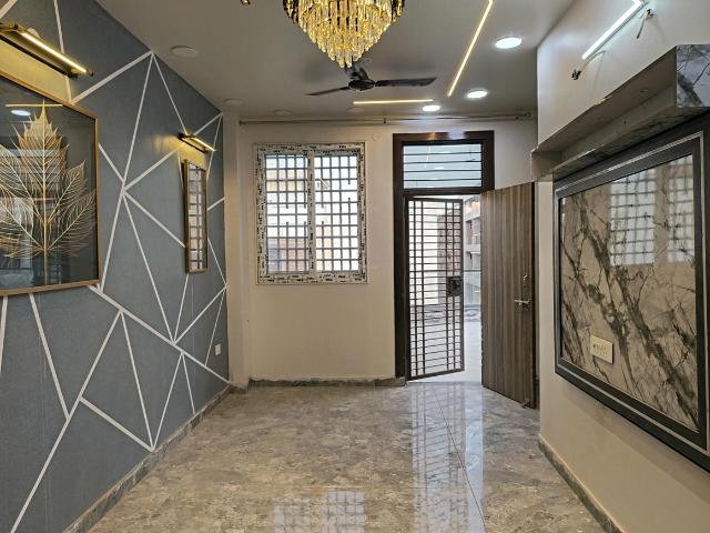 1 BHK Independent Builder Floor in Lal Kuan for resale Ghaziabad. The reference number is 20554606